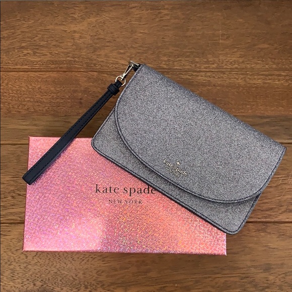 kate spade Handbags - 🐰Kate Spade Dusk Navy Joeley wristlet/clutch